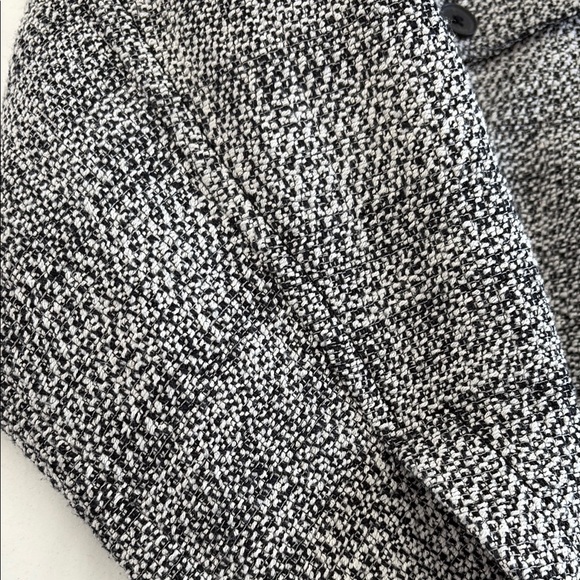 Babaton Gray Tweed Jacket - Picture 5 of 5